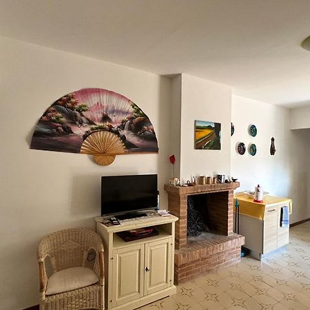 La Quiete Tra Le Montagne Apartment Apiro Bagian luar foto