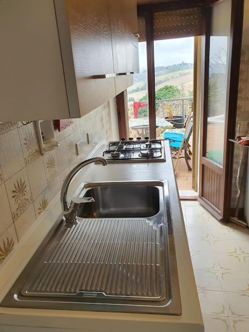 La Quiete Tra Le Montagne Apartment Apiro Bagian luar foto