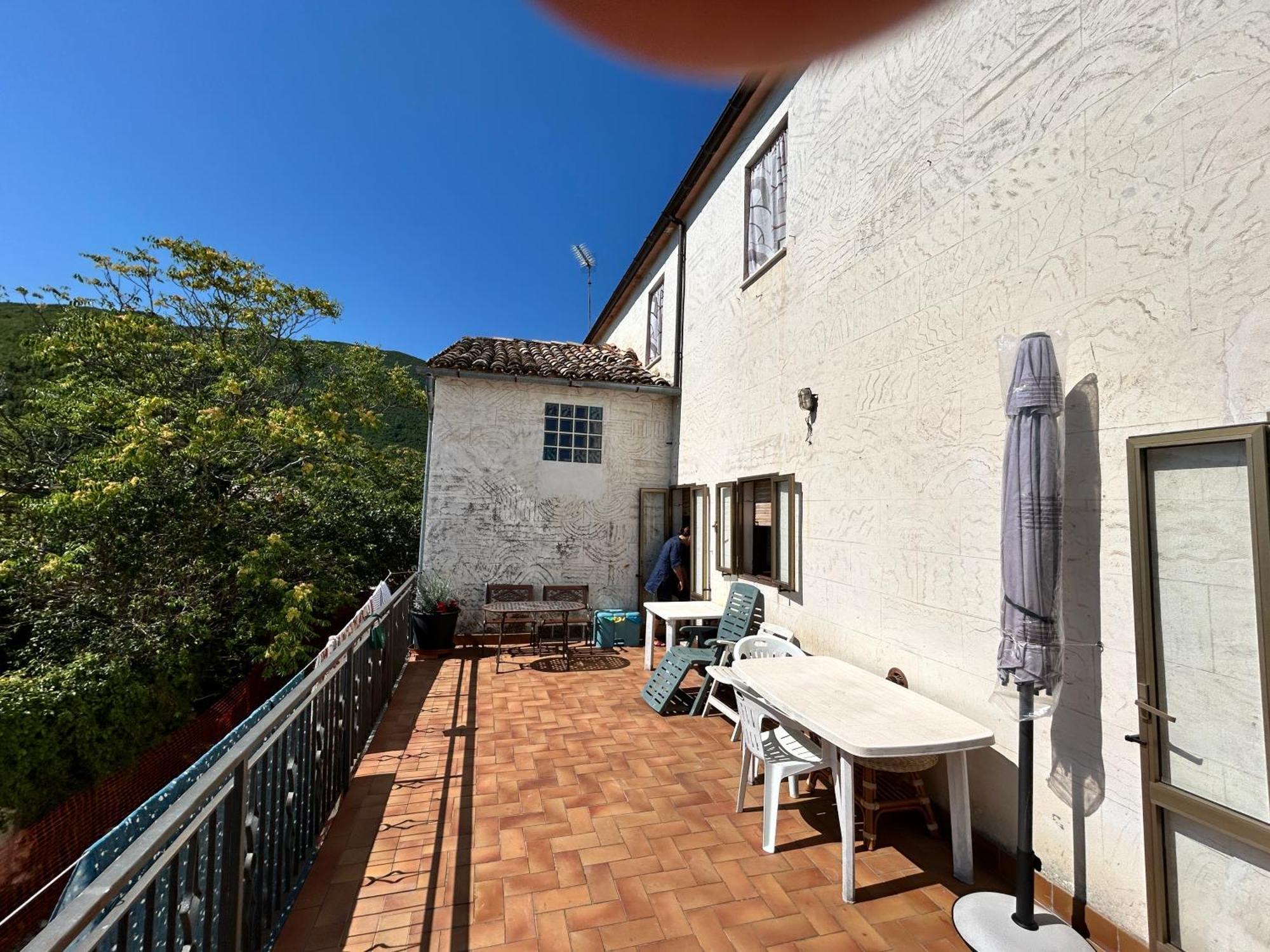 La Quiete Tra Le Montagne Apartment Apiro Bagian luar foto